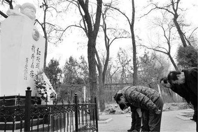 「标题党」15岁女生为救人而牺牲，获救者表示会好好生活，20年后却成死刑犯