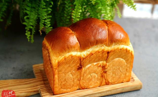 #豆芽#终于找到了好方法，做好的吐司放三天都柔软如初，不比面包店的差