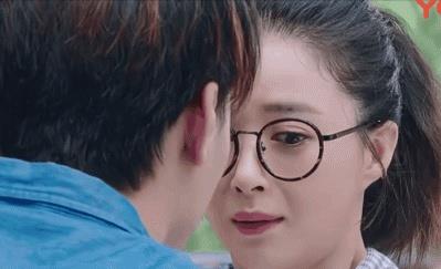[快乐男声]蒋欣扛不起女主？跟靳东新剧没热度，《欢乐颂》后主演的剧全扑了