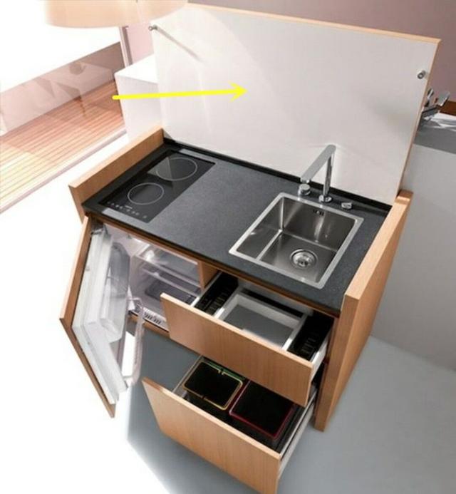 |厨房台面加宽变成床，铺个床垫就能睡觉，这小户型可真会省空间！