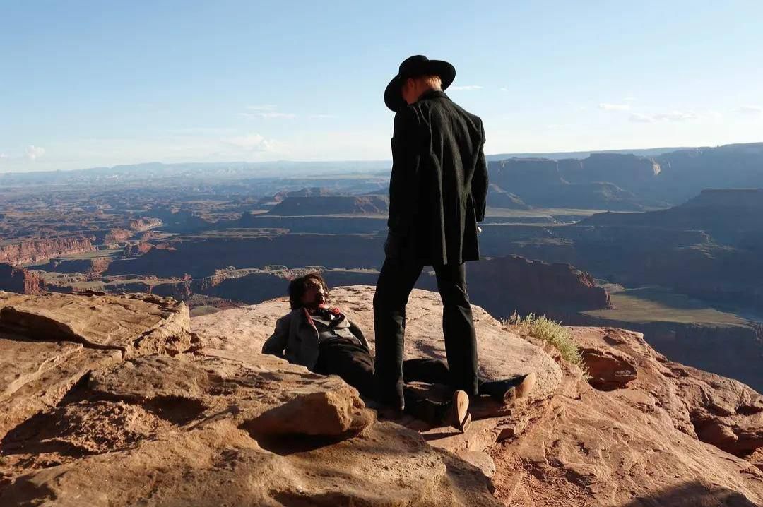 威廉■《权力的游戏》接班人,这部剧一出场,其他美剧自动减一星