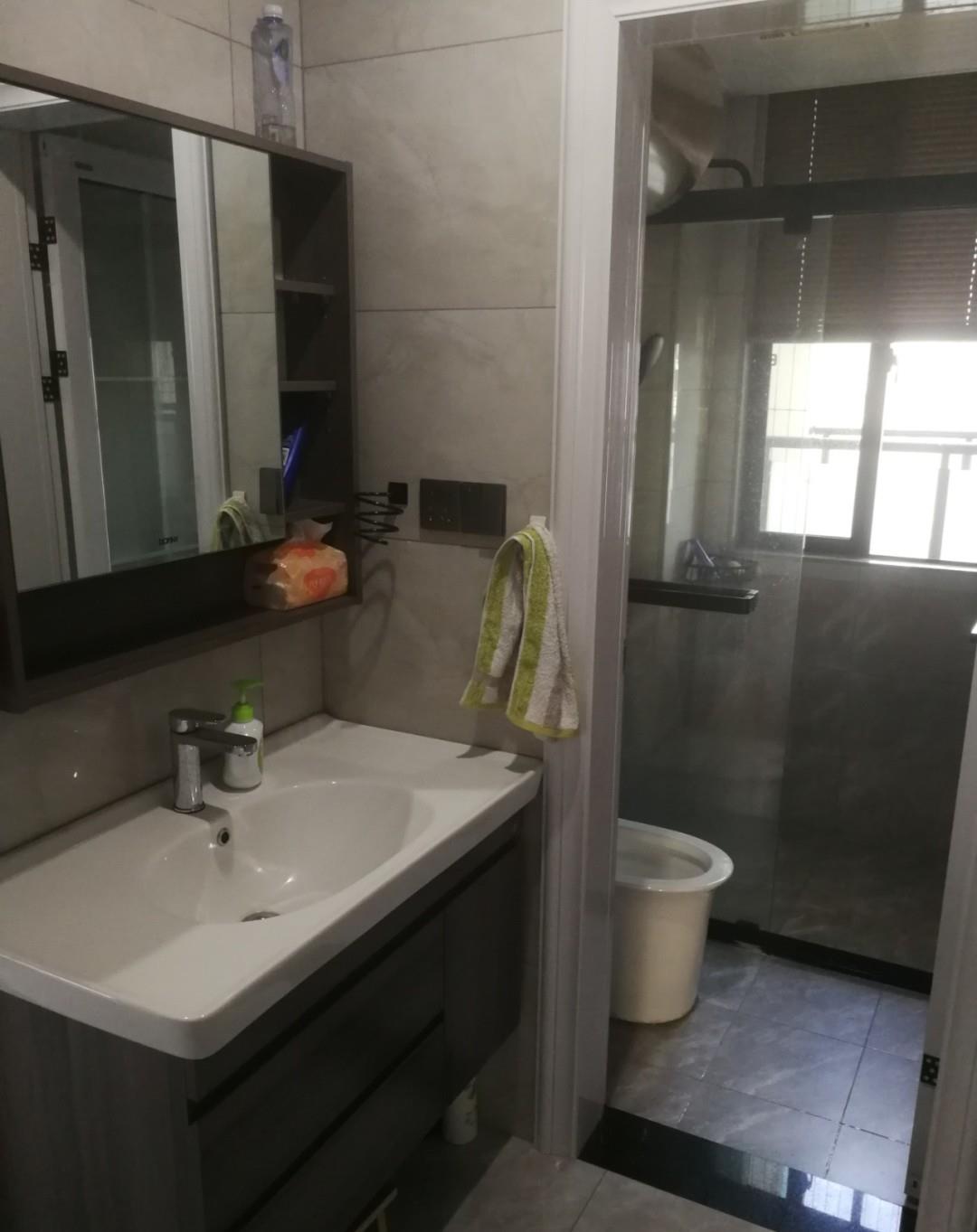 |终于搬新家入住了，装修不豪华，全屋也非常满意，特别开心！