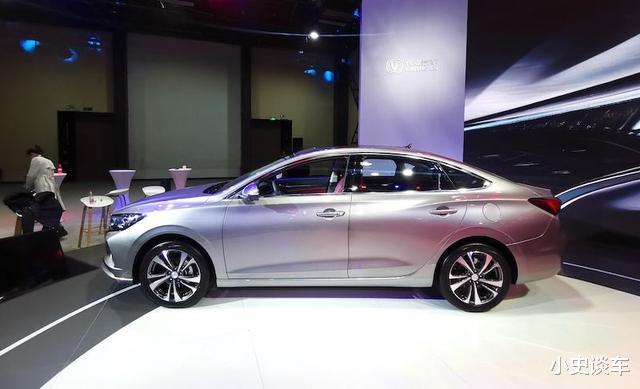 长安逸动|全新“撩妹王”plus版亮相！仅售7万起，外观炫酷！搭载蓝鲸1.4T