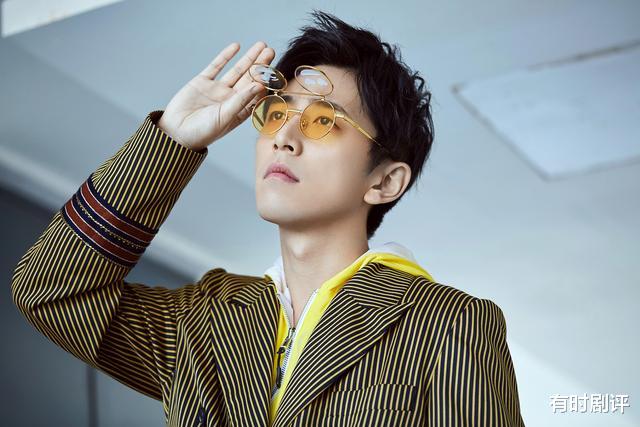 万万没想到@《万万没想到》演员差距大,有人演正午热剧,有人直播说自己丑