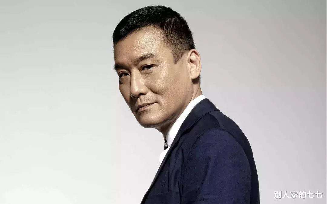 「梁家辉」梁家辉江嘉年的婚姻暴露一个残酷真相:抛弃糟糠之妻的男人,后来怎样了?