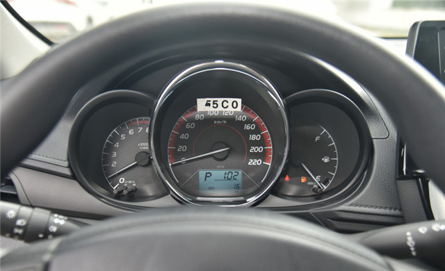 别克君威|2021款丰田威驰，稳定可靠的代步工具，外观比新桑塔纳时尚