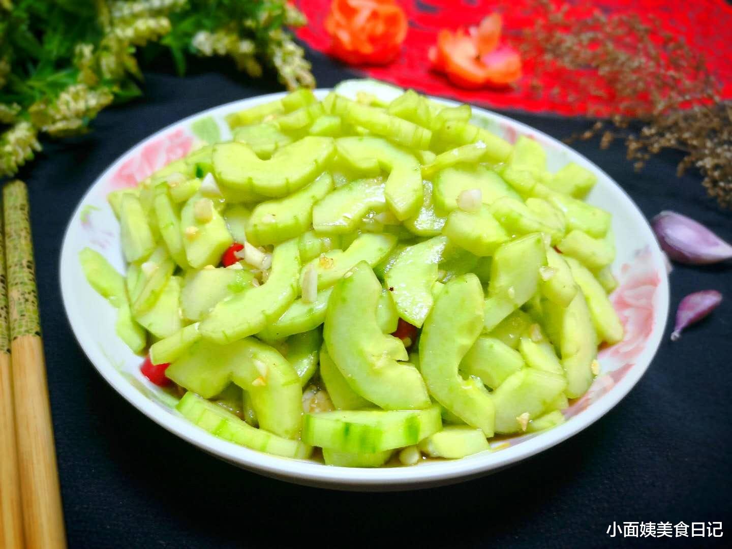 洋葱▲天热了,家人都爱吃这6道菜,比肉还抢手,美味营养还省钱!