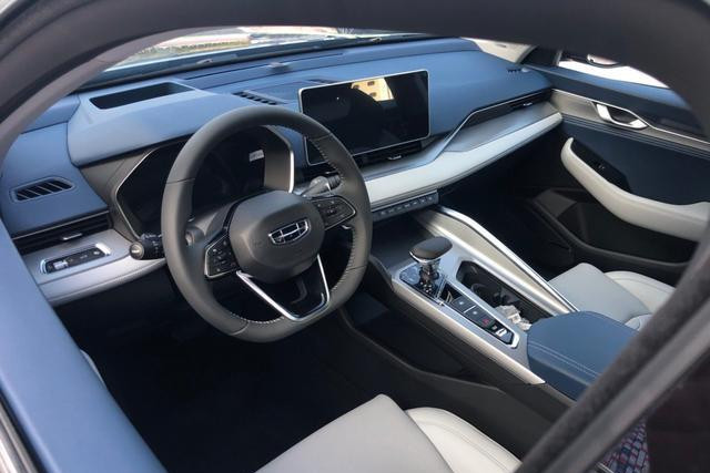 轿车|李书福又憋大招!长近4米8,比雅阁更气派,下半年就上市