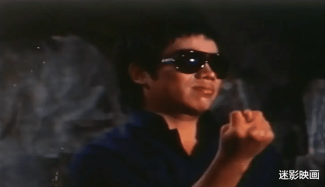 李小龙|李小龙阴间大战007与吸血鬼教父，从未见过如此沙雕的功夫片！