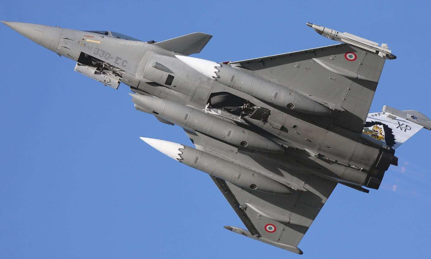 印度▲阵风战机即将交付让印信心大增，加速采购苏30和米格29为哪般？