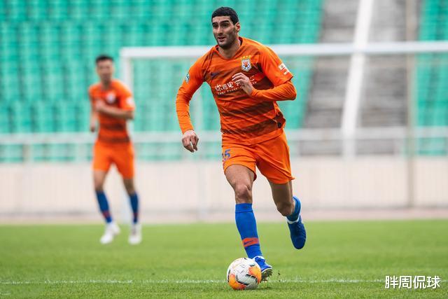 山东鲁能|鲁能4球惨败却因祸得福，李霄鹏收获2名奇兵，新外援穿7号亮相