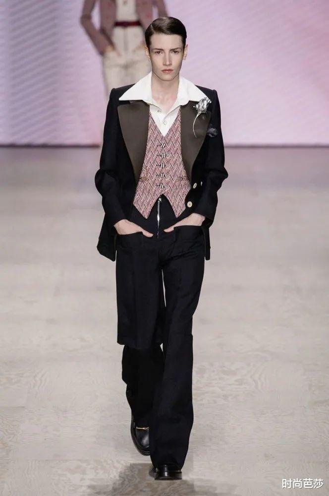 短发|短发平胸的刘雨昕代言内衣,不行?