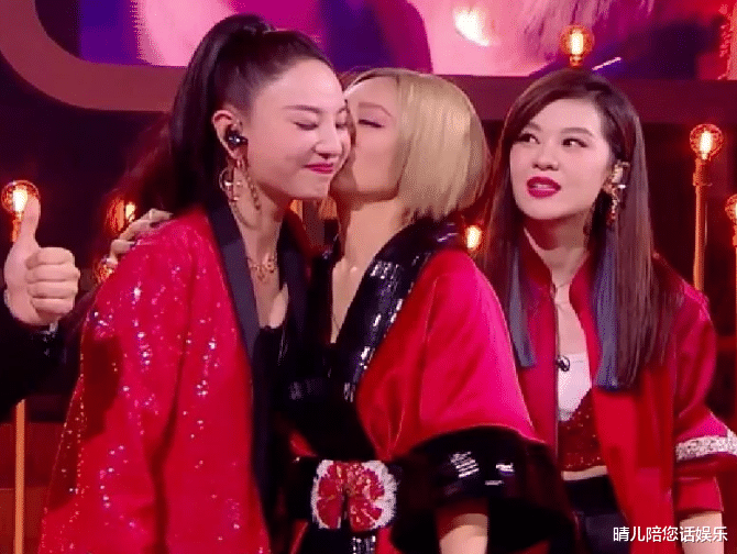 郑希怡|宁静不选郑希怡身高真不是借口，看清她的鞋跟，跟别人都不一样！