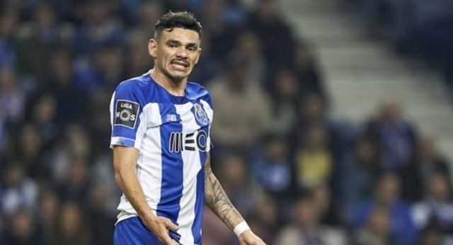 苏亚雷斯|巴西前锋苏亚雷斯有望加盟天津泰达！上港外援奥斯卡愿意回归旧主