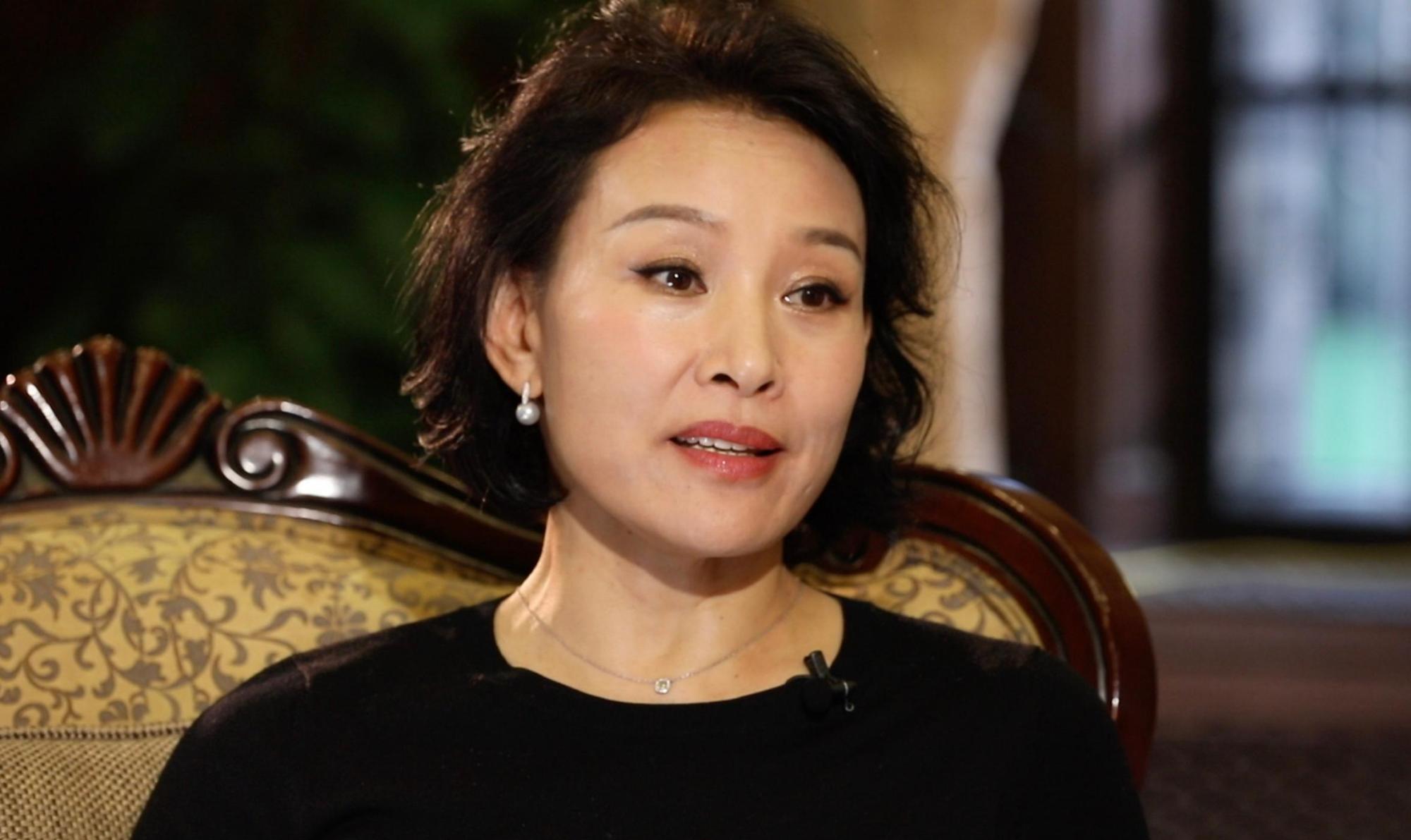 陈冲@比起宣誓效忠美国的陈冲，誓死不嫁中国人的她才是真可恶