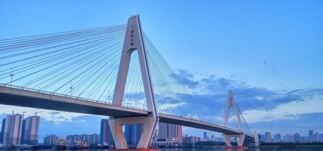 大学|这所211大学，进行二本招生，也招不满人，十分尴尬！