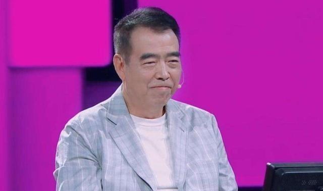 郭敬明|同样是和郭敬明正面怼,李成儒吵架没吵好,黄奕的操作堪称教科书