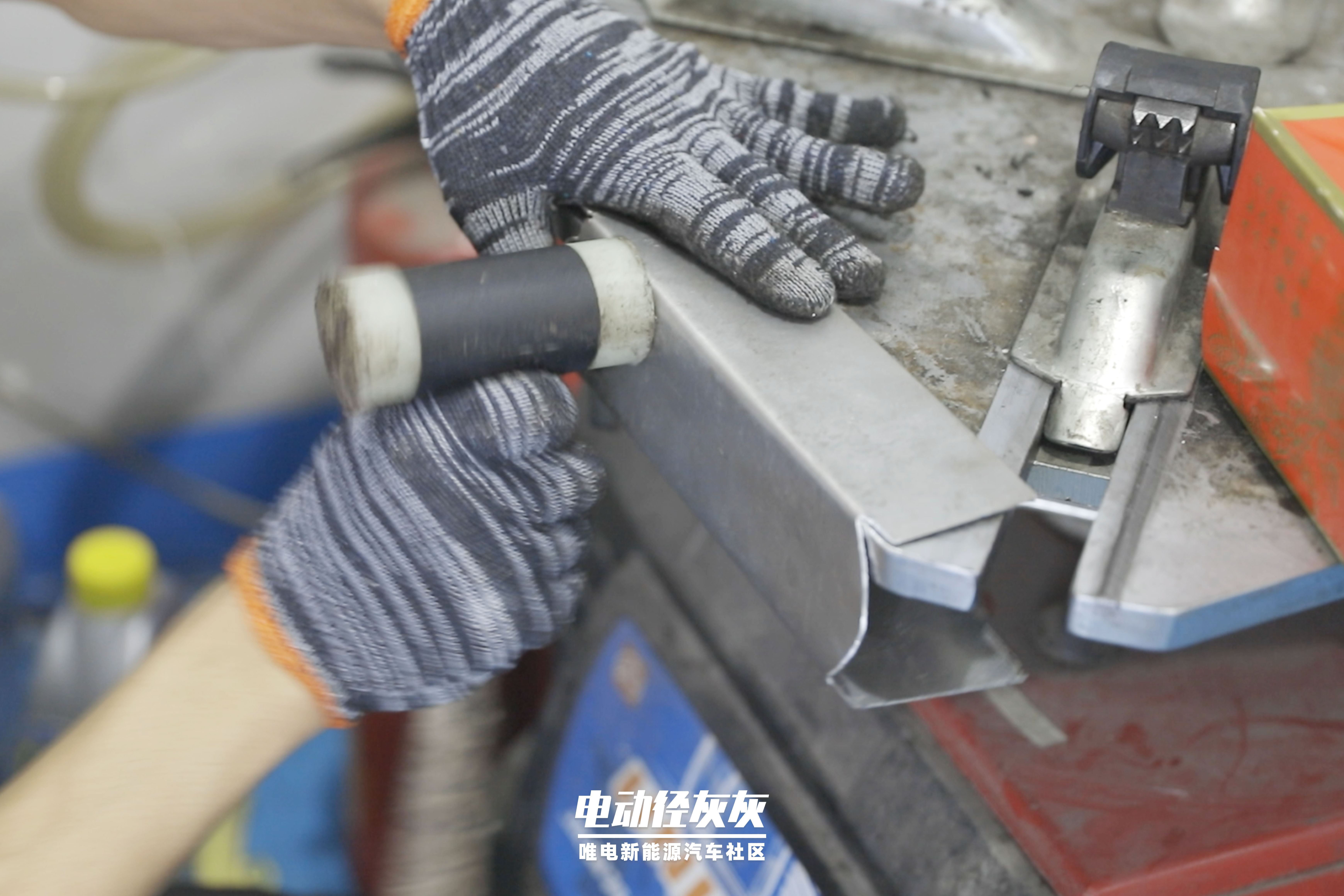 奥迪Q7|五菱宏光用比亚迪唐DM的中控大屏?它还真能旋转