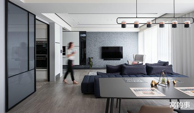 #公仔#等有了钱,要买一套没有沙发墙的房子,学他家这样设计,赏心悦目