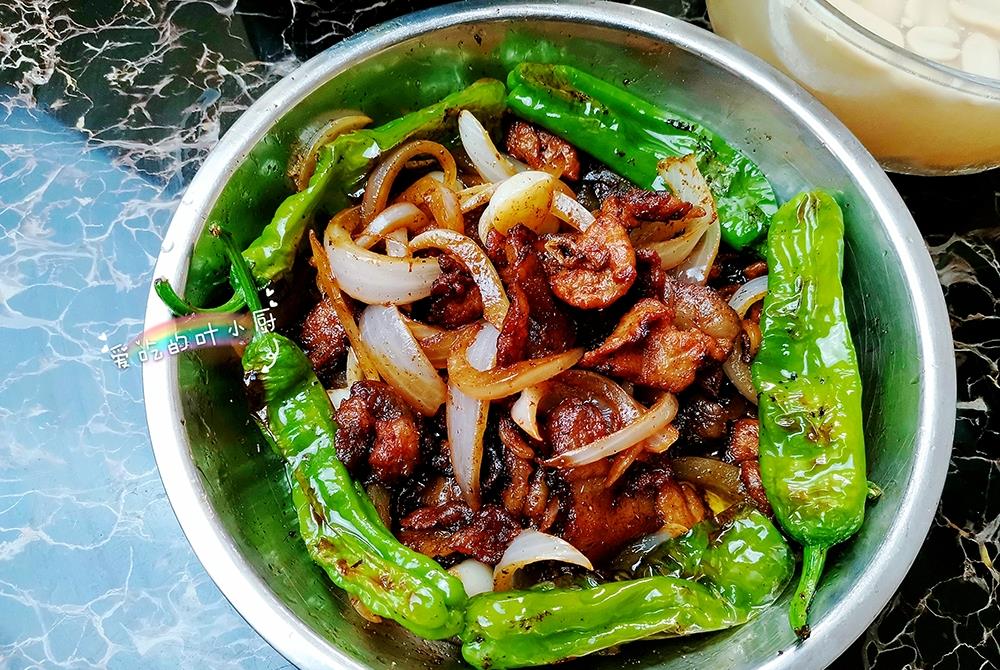 []晒晒母子俩午餐，有荤有素花了不到40元，网友：北方人饭量就是大