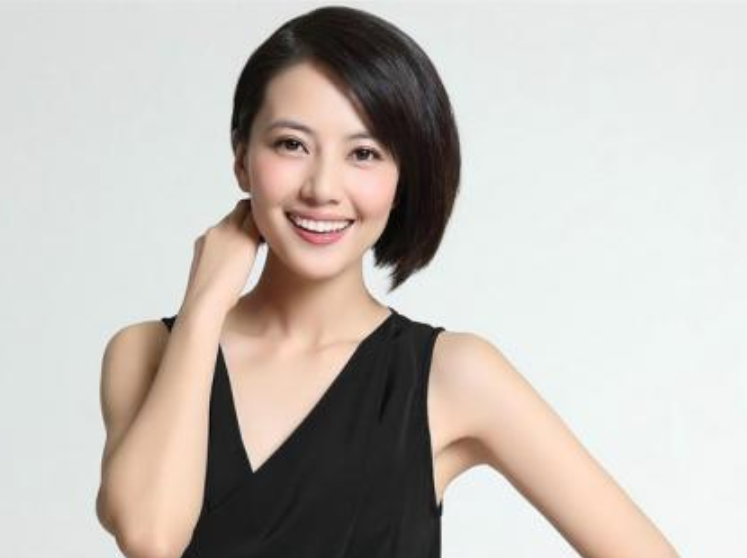 高圆圆|高圆圆和薇娅同框直播，失去十级滤镜后，41岁颜值很是真实！