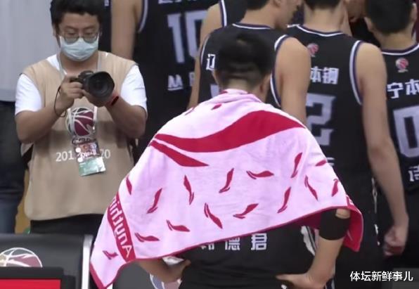 广东男篮|输球又输人！广东男篮110-88辽篮，易建联引热议，谁注意郭艾伦举动
