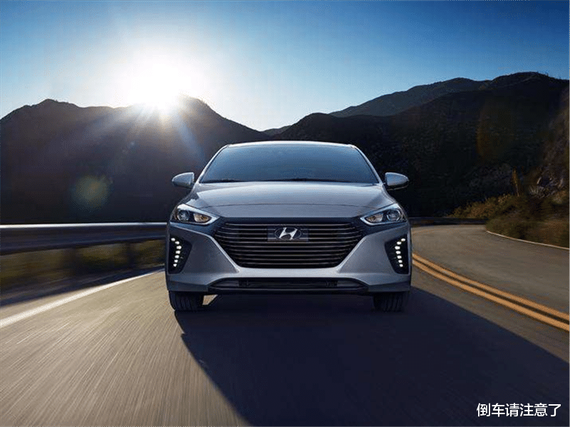 买车|国人买车“4大怪象”,比盲目跟风“愚蠢”,最多的钱买最差的车!