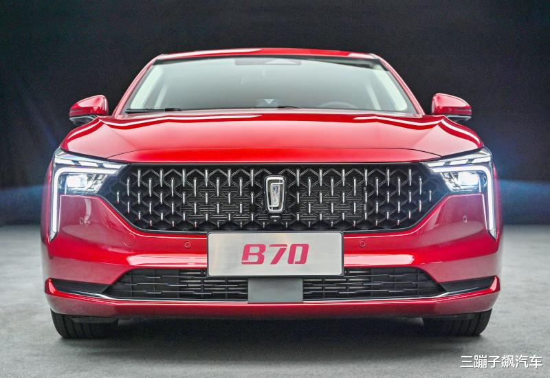奔腾B70|一汽再亮“王牌”！和雅阁同级，比思域帅气，169马力或仅10万！