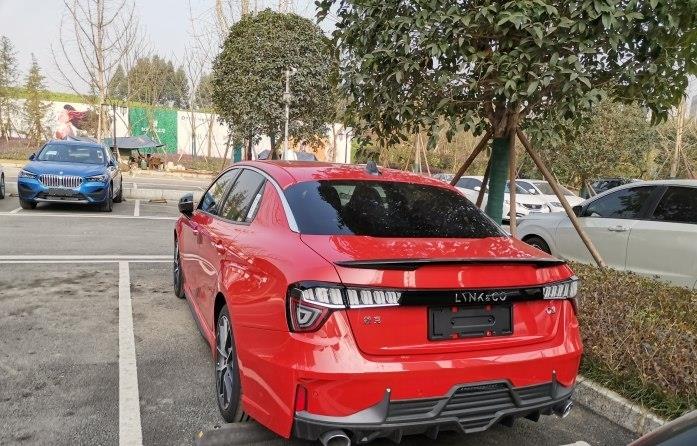 「轿车」看过马自达3，最后却买辆领克03，行驶6000公里车主评价四个字！