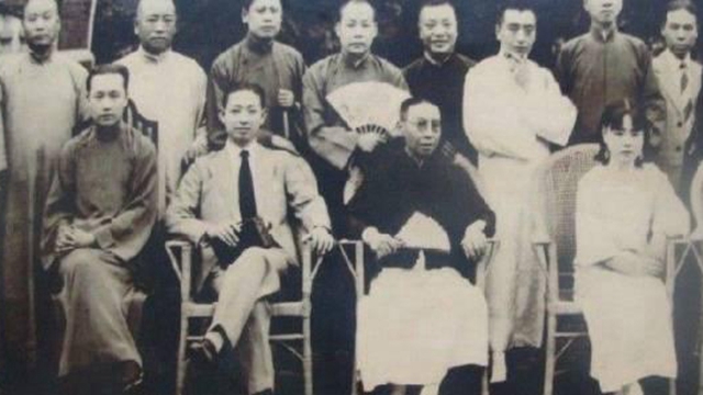 『杜月笙』得知老婆与人有染,杜月笙处理方式真是一绝,不愧是上海滩老大