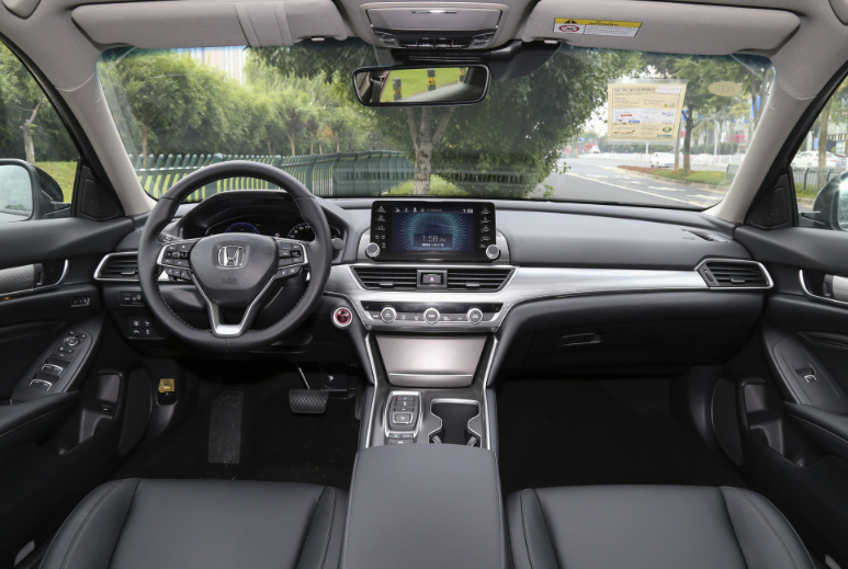 本田雅阁|1.5T有2.0T的实力，全球公认的B级王者，下探2.2万扳倒迈腾