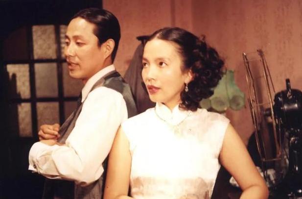 陈道明@比起四处留情张铁林，\装\了33年陈道明，说崩就崩的人生模仿不来