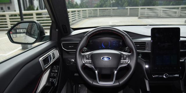 福特探险者|福特探险者的油耗很高吗？它的小毛病多吗？车主6398公里后有话说