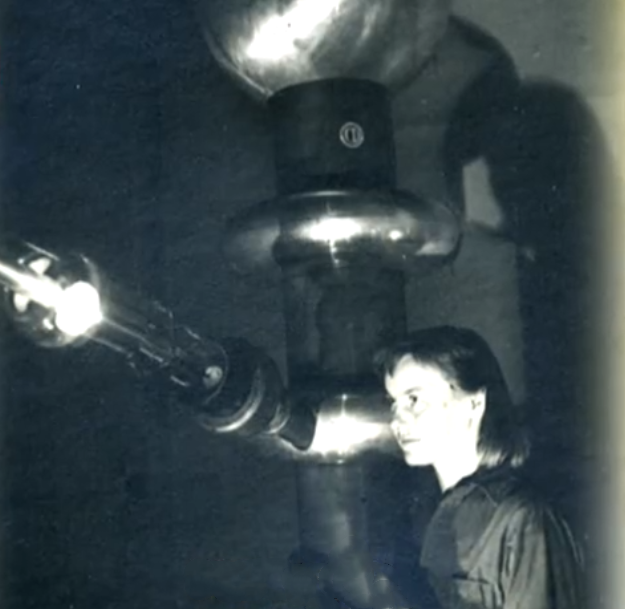 杨振宁|??她是杨振宁师姐、核武专家，却从美国跑到中国，放了一辈子牛