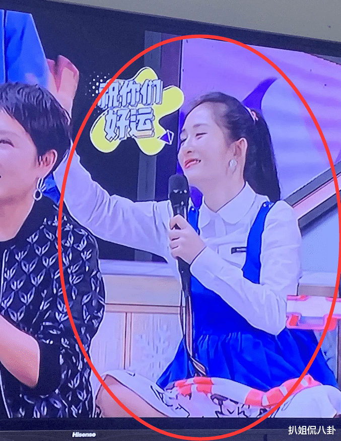 谢娜|快本最新一期谢娜5个月的孕肚藏都藏不住！小腹凸起，孕相非常明显