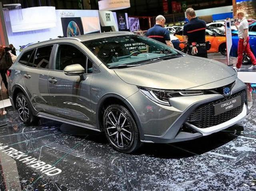 吉利嘉际|丰田要逼死大众！比奔驰还漂亮，自带双人床不足12万，后悔朗逸买早了