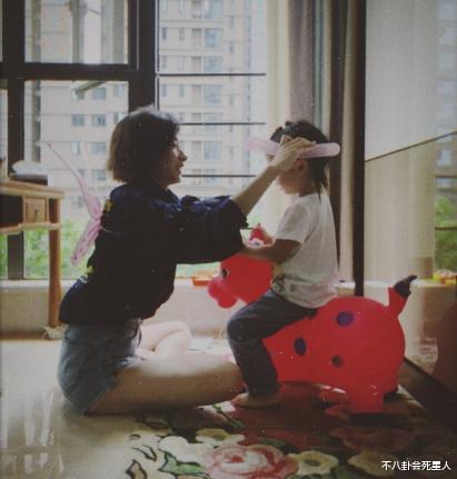 姐姐:《浪姐》姐姐们的娃:郑希怡女儿长相高级,万茜的孩子很神秘