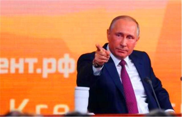 [普京]普京会上提到中国，美国记者突然打断，普京给出警告：忍住别插嘴