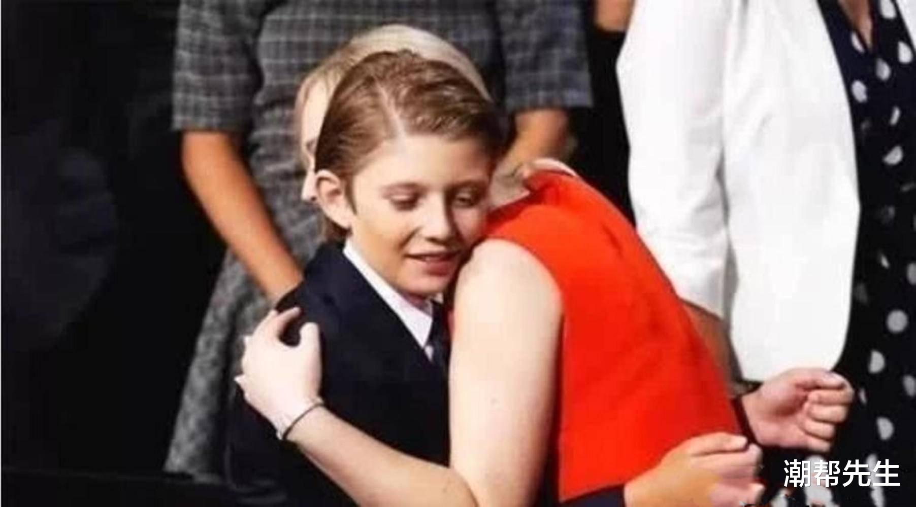 护肤：被特朗普14岁儿子帅到！从小鱼子酱护肤颜值爆表，195身高似男模