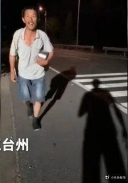 『鞠婧祎』\大爷无健康码徒步千里\真相:乘火车到浙江