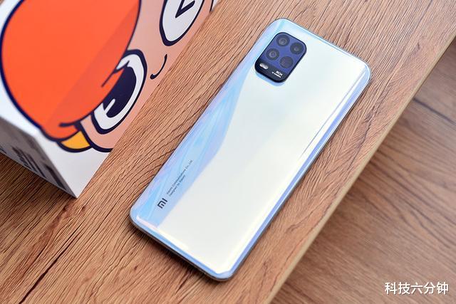 5G|目前最值得入手的三款手机!几乎都是零差评,用三五年也不过时