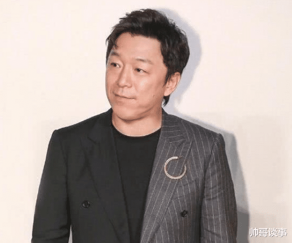 黄渤|46岁黄渤老婆照片曝光，原来是熟悉的她，难怪“看不上”林志玲