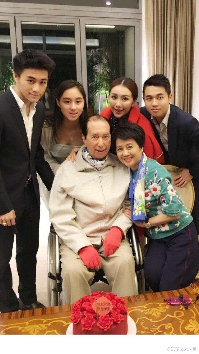 何猷君|现实版“宫斗剧”，为你揭开“庶出”何猷君不为人知的秘密