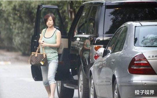 「满文军」被丈夫满文军指证,成“阶下囚”的李俐,为何出狱7年后才离婚?