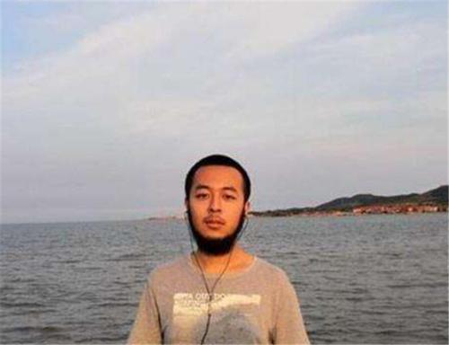 「数学」他是“大胡子学神”，不听数学课高考考满分，总结三句话值得深思