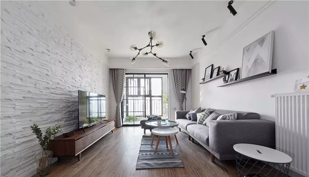 |现在不流行吊顶了，该怎么设计？