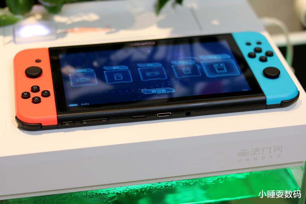 京东|国产掌上游戏机体验，Switch造型加7寸IPS屏幕，内置多种模拟器