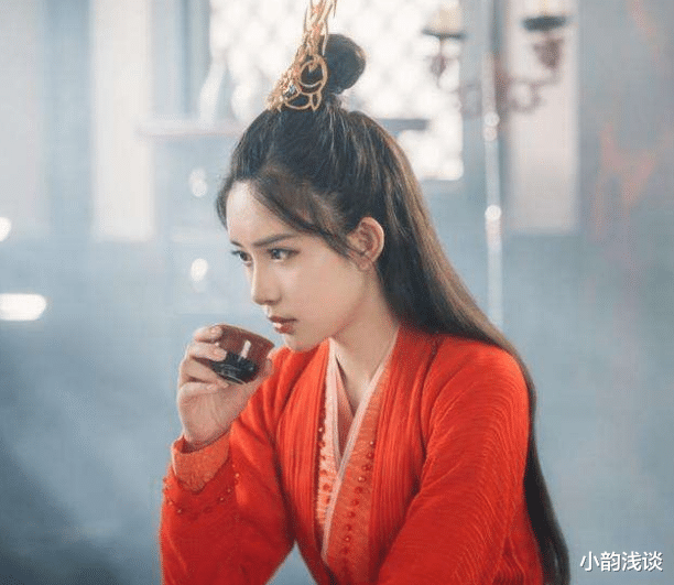 张萌|凭“一己之力”摧毁整部剧,“带资入组”强硬加戏,连人带剧毁了