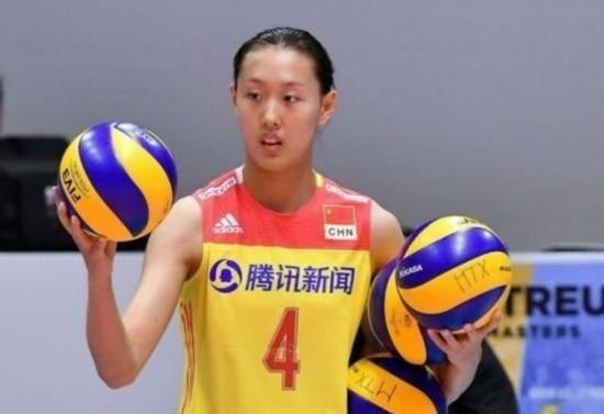 「颜妮」颜妮缺席后，张常宁改打副攻！球迷：出奇制胜