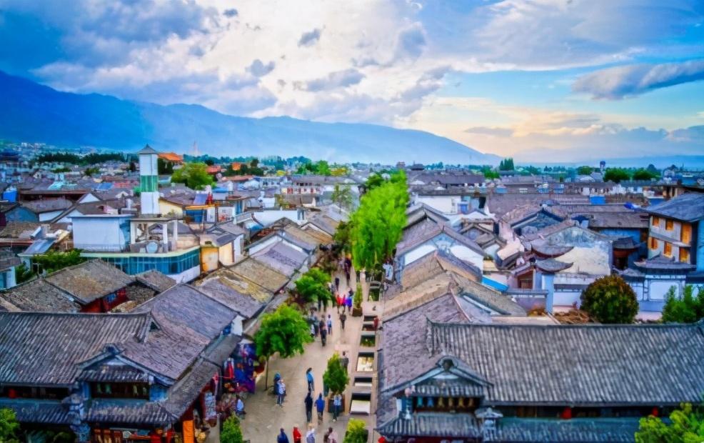 杨丽萍|杨丽萍3000万“月亮宫”被查，外表光鲜亮丽，里面太“肮脏”